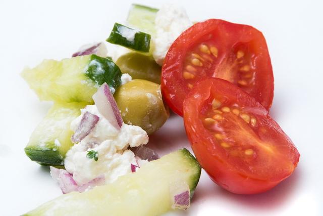 Griekse salade (met dressing) kg